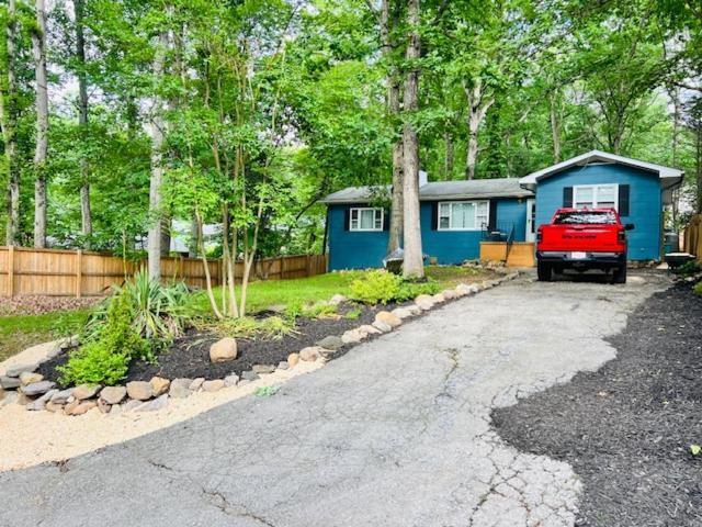 Mountain Lake Retreat - Hot Tub, Lake, Fire Pit, Wineries, Restaurant Harpers Ferry Exterior foto