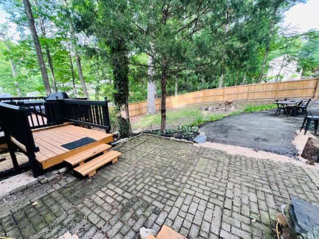 Mountain Lake Retreat - Hot Tub, Lake, Fire Pit, Wineries, Restaurant Harpers Ferry Exterior foto